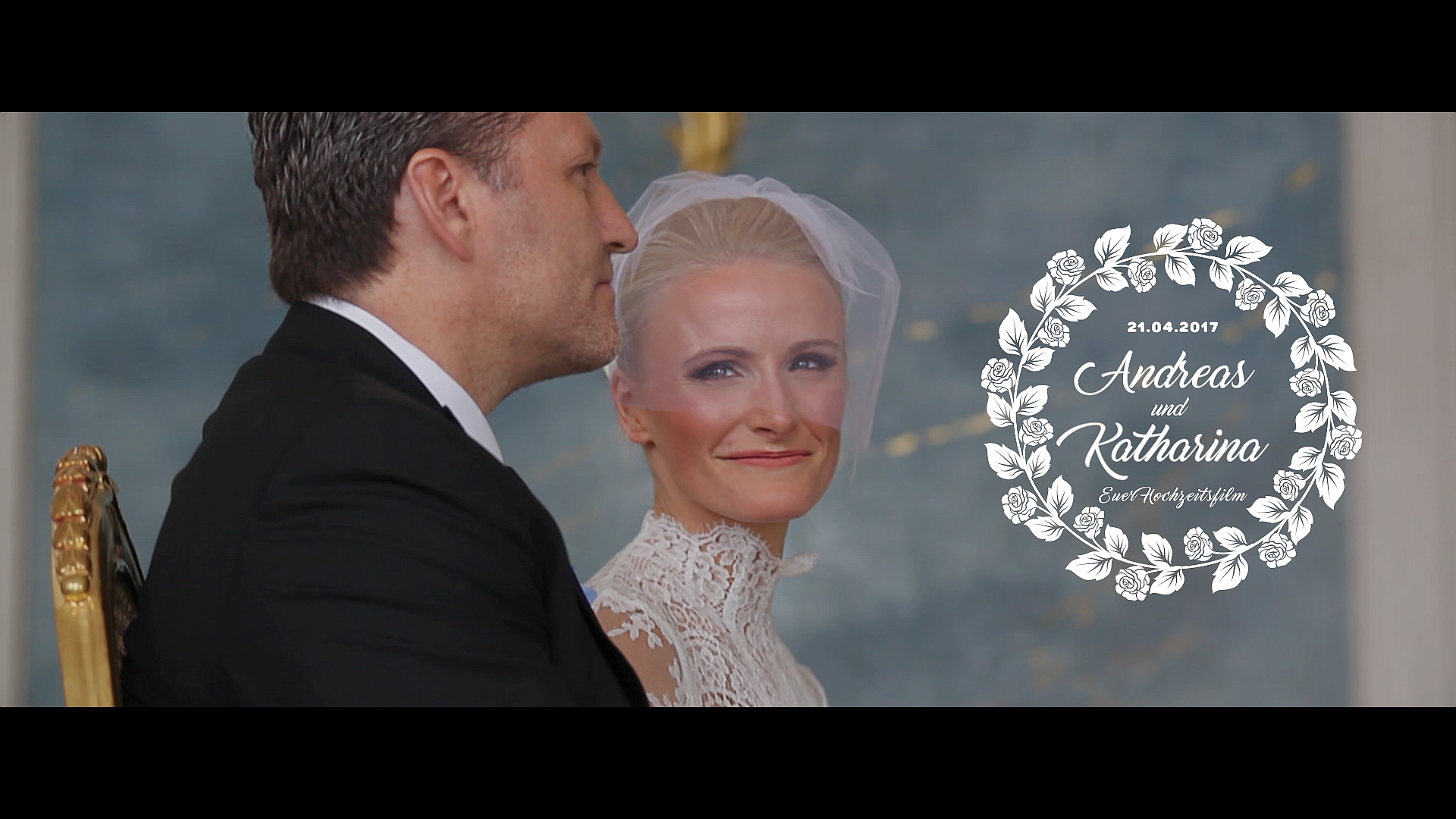NEUE KAMMERN im Schloss Sanssouci von Potsdam - heiraten Sie nicht ohne einen traumhaft schönen Hochzeitsfilm. Daleen hält ihren Tag in weiß mit der Filmkamera fest. Für emotionale bewegte Momente auf Film - Ihr Hochzeitsfilm